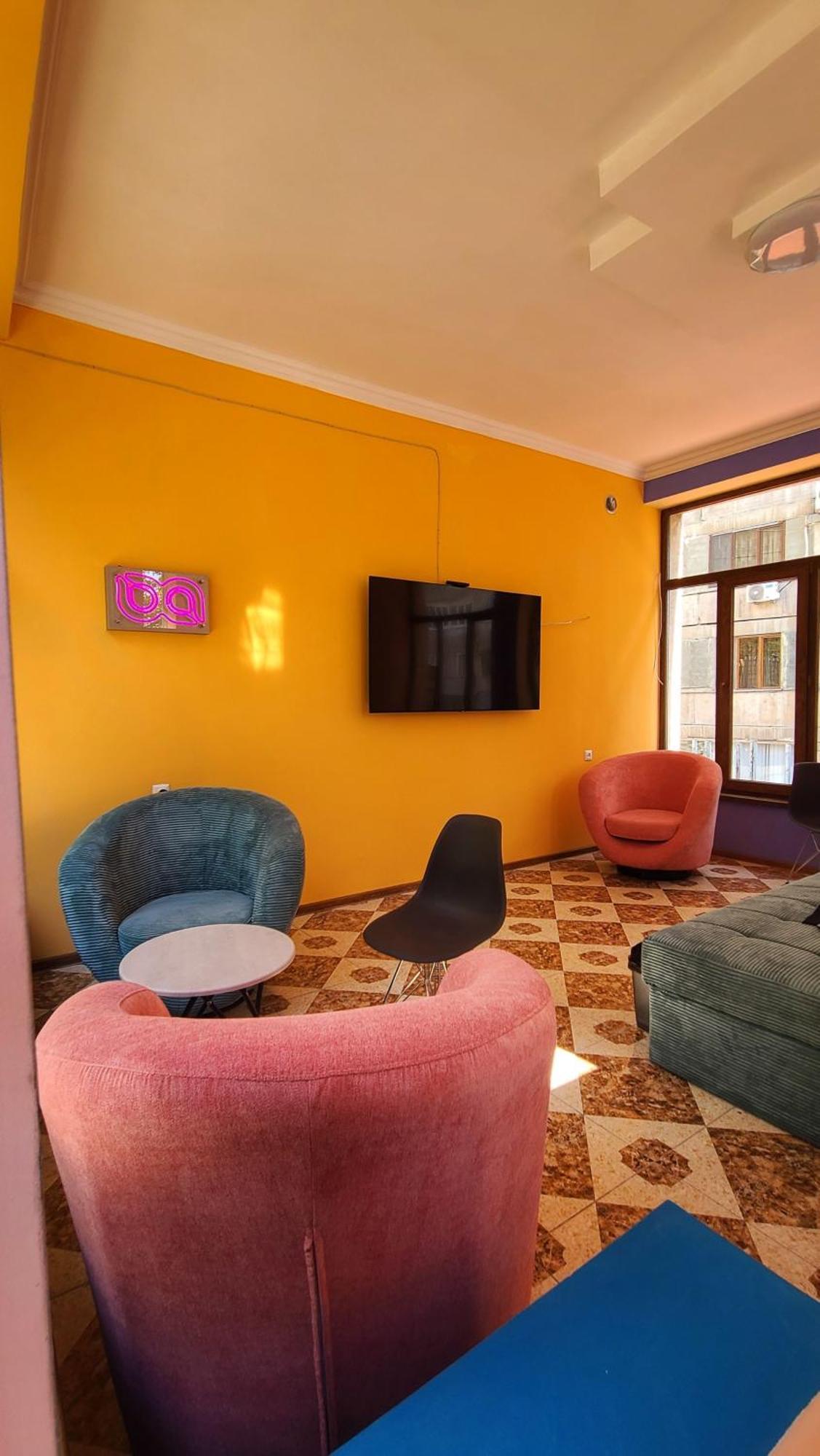 Capsula Hotel Yerevan Exterior photo